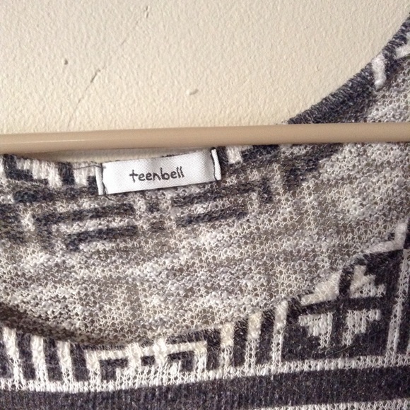 Aztec print tunic - Picture 3 of 3